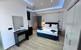 Central Studios Apartments